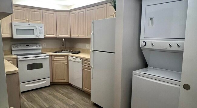 Photo - 4849 Sable Pine Cir Unit B1