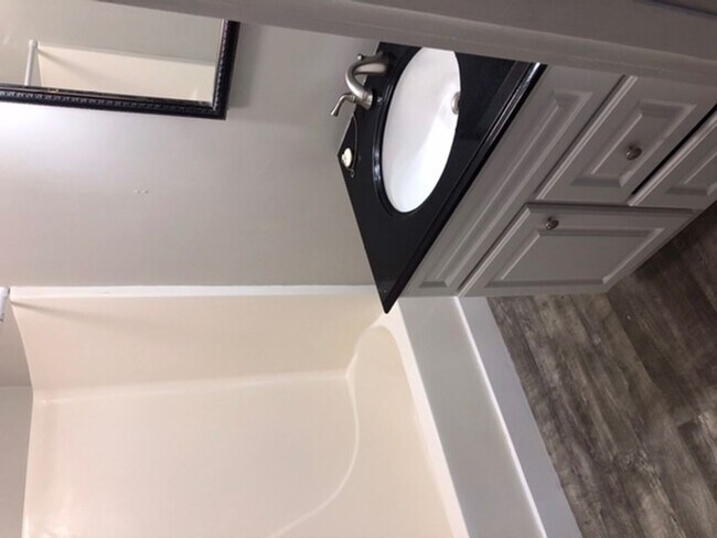 Photo - Nice 3 bedroom one bath in the southend