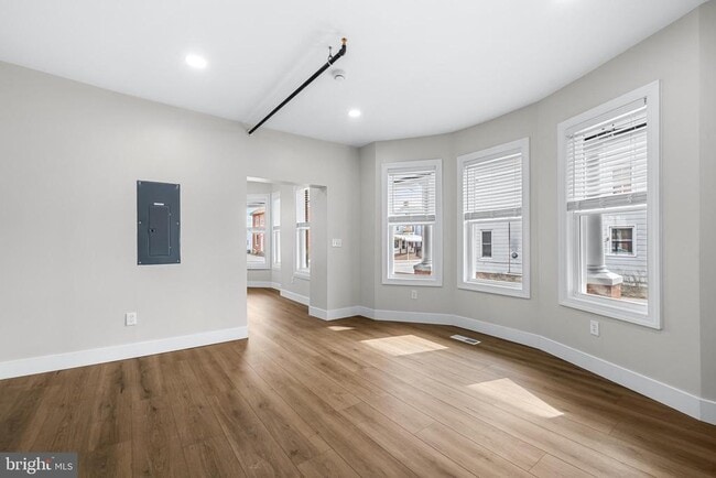 Photo - 320 W King St Unidad 1