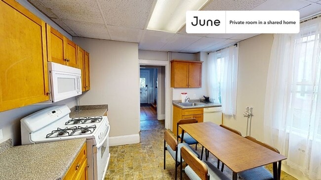 Photo - Room in Shared 6 bed/2 bath home Unidad E