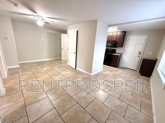 Photo - 810 Eresken Ave Unit B