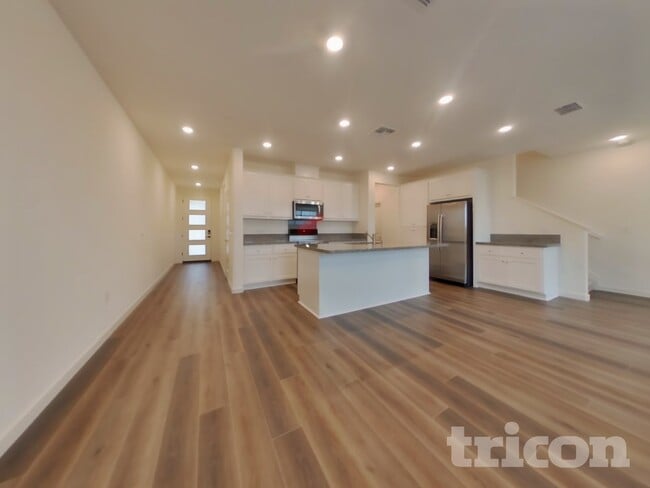 Photo - 2042 Delta Vw Ave