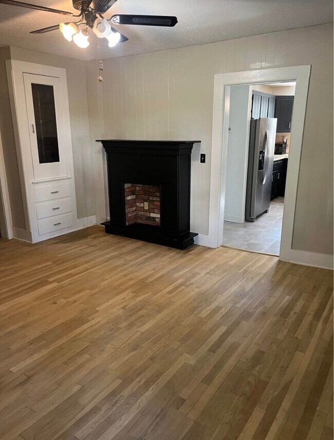 Photo - 46 N Main St Unidad 2