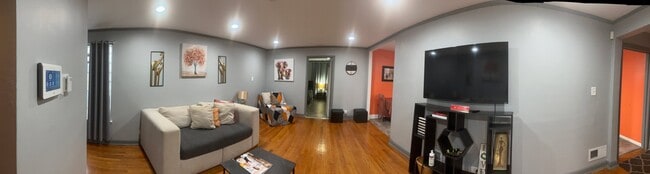 Building Photo - 9000 S Wabash Ave