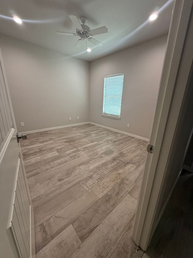 Photo - 1812 Brookhaven Dr Unit B