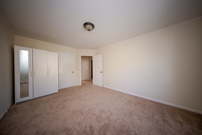 Photo - 483 Monterey Blvd