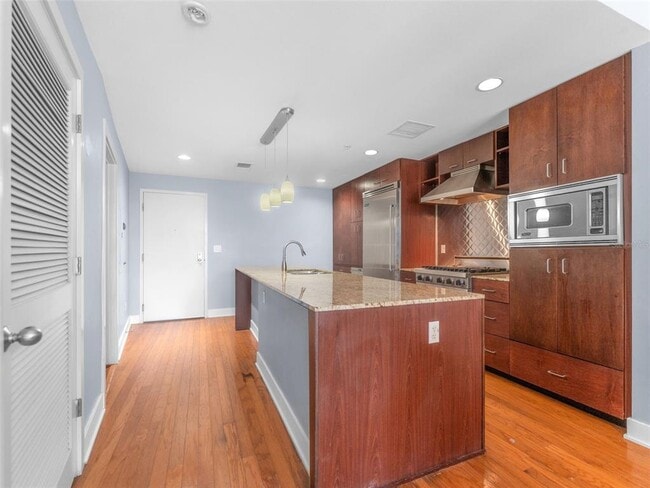 Photo - 1120 E Kennedy Blvd Unit 315