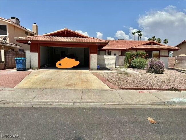 Photo - 3833 El Camino Rd House