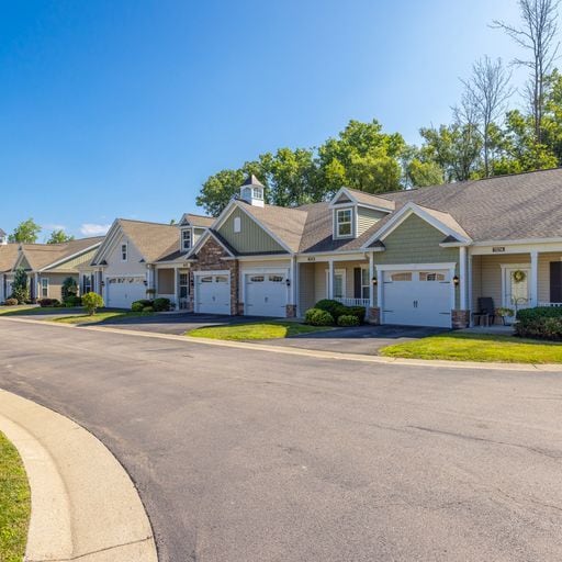 Photo - Carriages at Cedar Rock