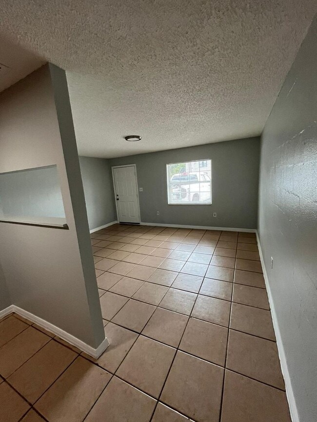 Photo - 841-845 Texas Avenue Triplex Unit 843 Texas Avenue