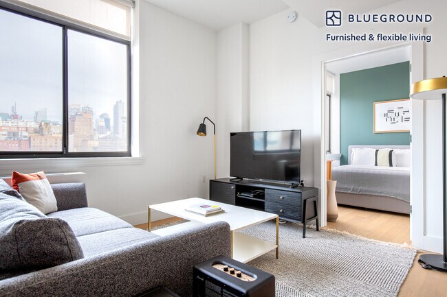 Photo - 250 W 19th St Unidad FL15-ID426