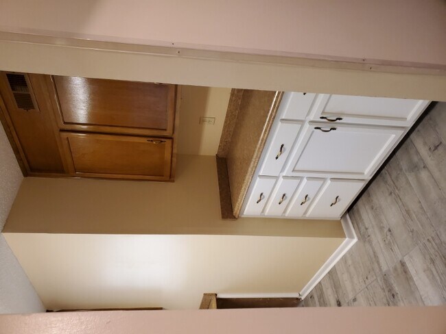 Photo - 2322 Colony Dr SW