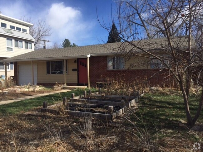 Building Photo - Updated, 3B/1B Martin Acres Ranch Availabl... Rental