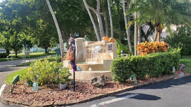 Building Photo - 2002 Granada Dr Unit G2