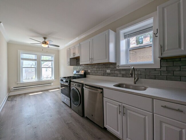Photo - 2131 W Giddings St Unit 1B