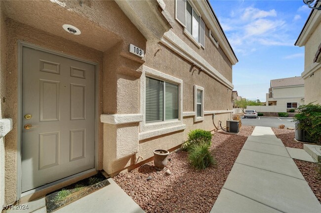 Photo - 10613 Petricola St Townhome