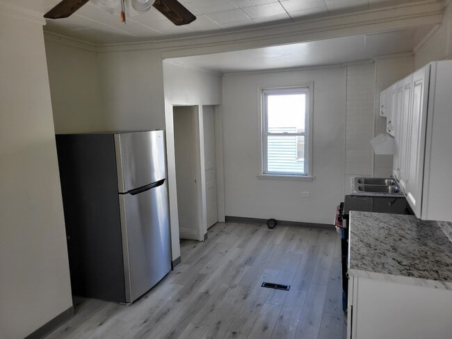 Photo - 425 Ohio Ave Unit 4