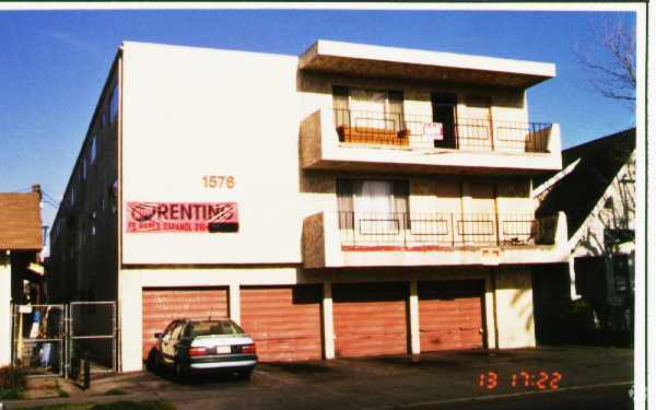 1576 Elm Ave.