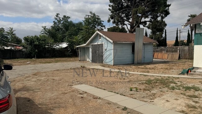 11308 Elliott Ave