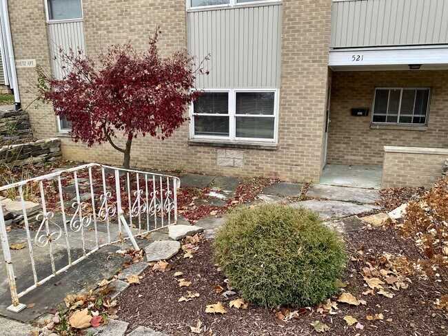 Photo - Quaint One Bedroom Apartment Unit 521