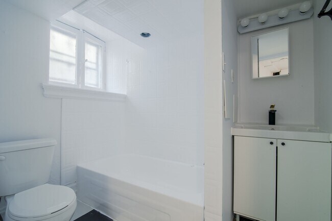 Photo - 1245 Rue St Marc Unit 33