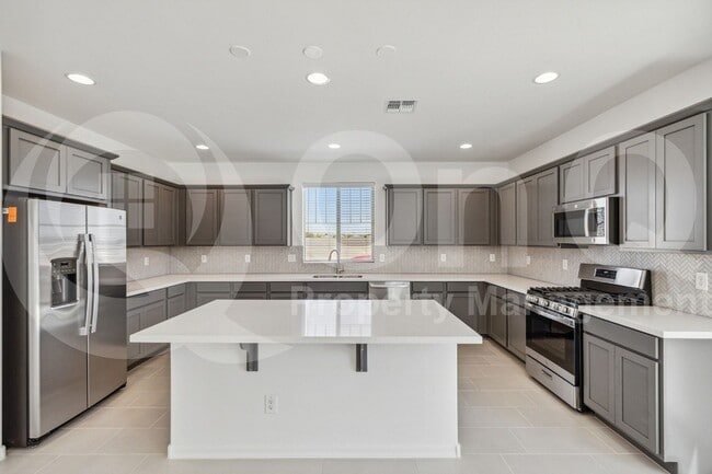 Building Photo - 3817 N 100th Dr Rental