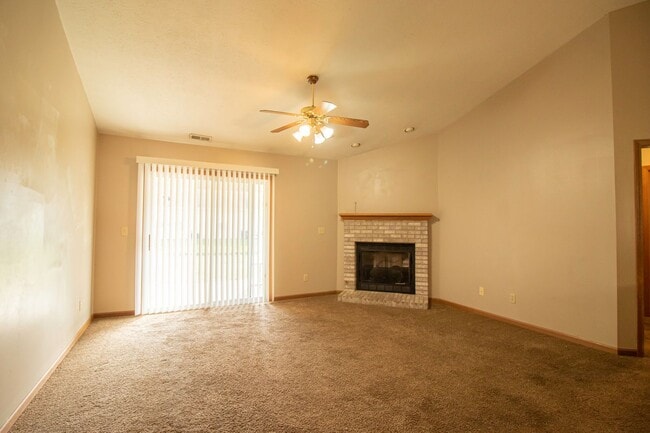 2133 Fincastle Way Unit 2133 Fincastle Way Apt B