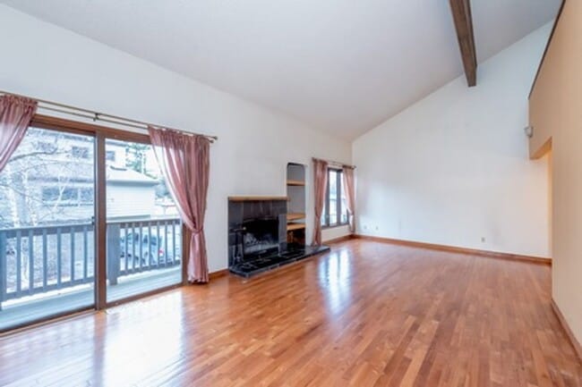 Photo - 1004 Potlatch Cir