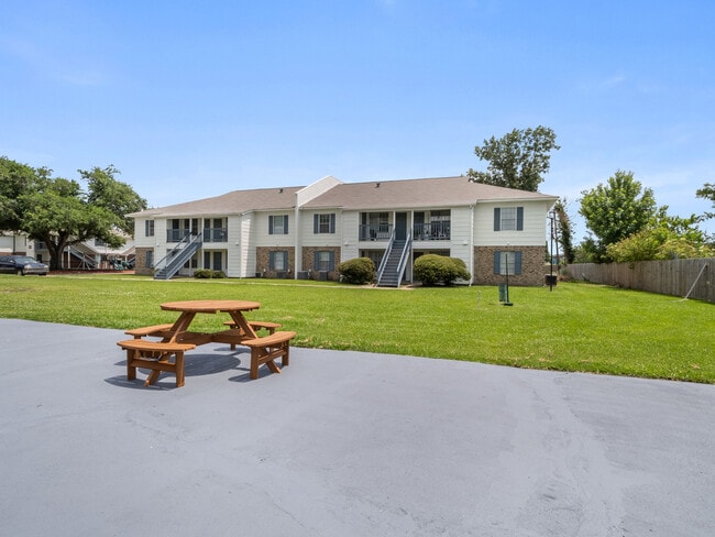 Laurel Oak Village