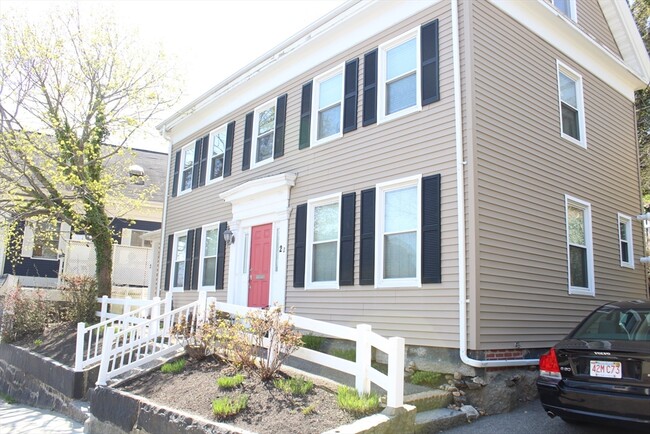 Photo - 2 Spring St Unit A