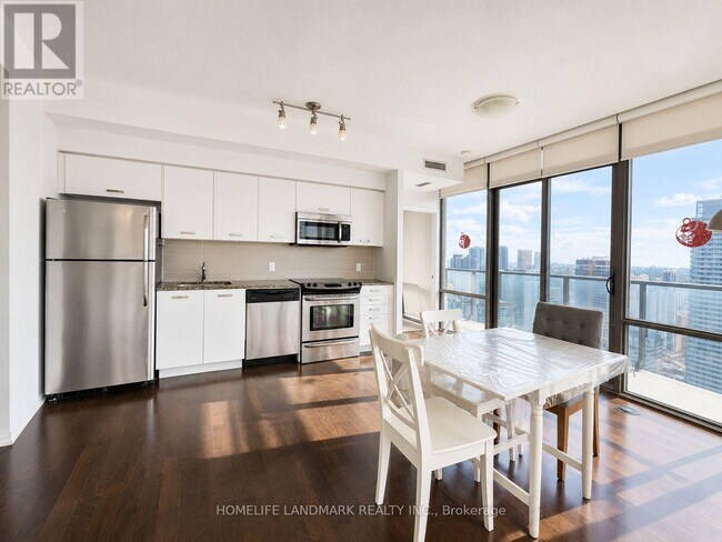 Photo - 832 Bay St. Unit 4308