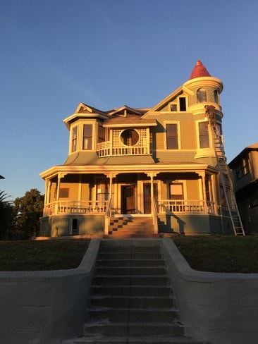 1441 Carroll Ave