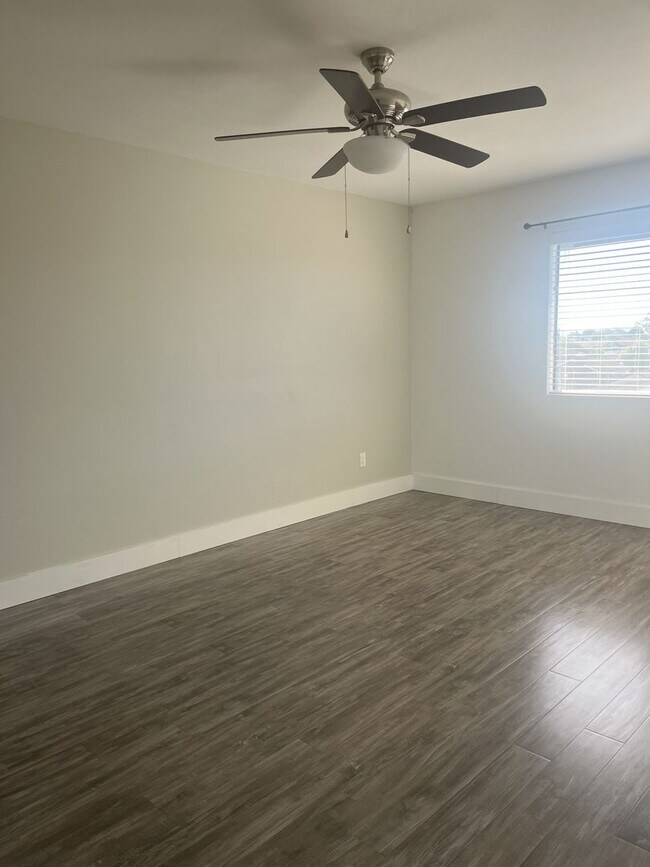 Photo - Available Now! 2-Bedroom, 1.5 Bath Condo ... Unidad B