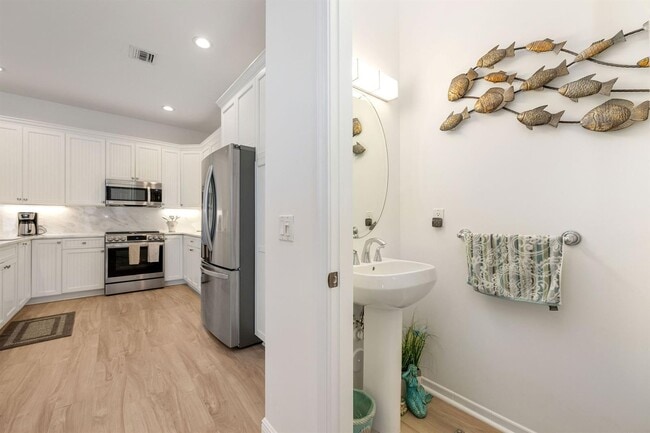 Photo - 2822 NE 32nd St