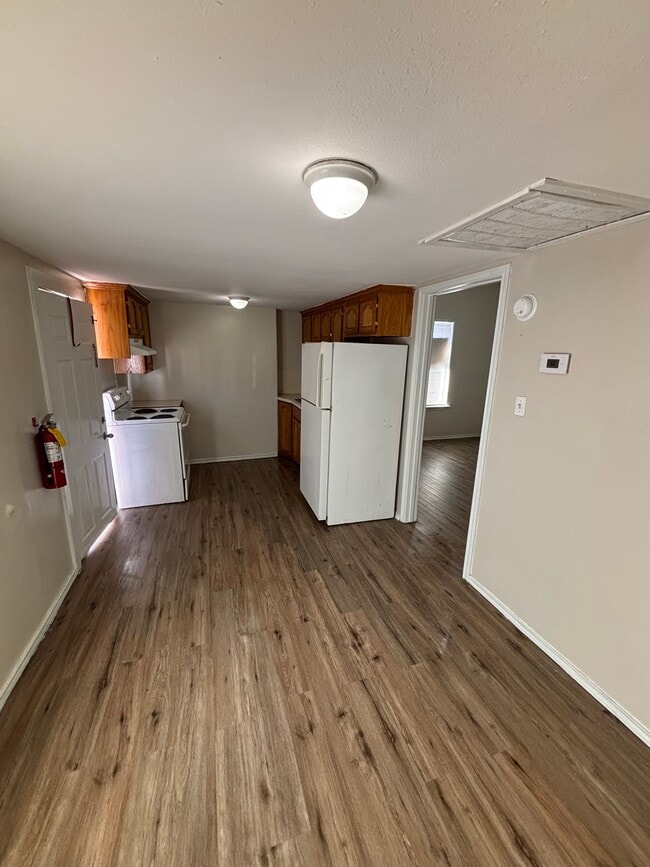 Photo - 446 S Texas Ave