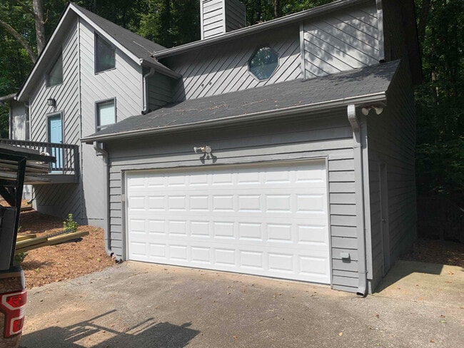 Building Photo - 4053 Maxanne Dr NW Rental