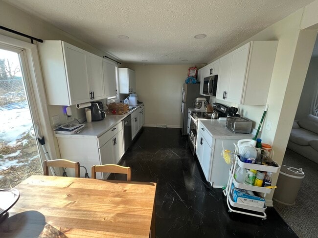 Photo - 3523 Valley St