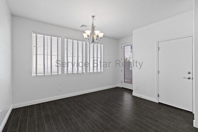 Photo - 2525 N Riley Rd