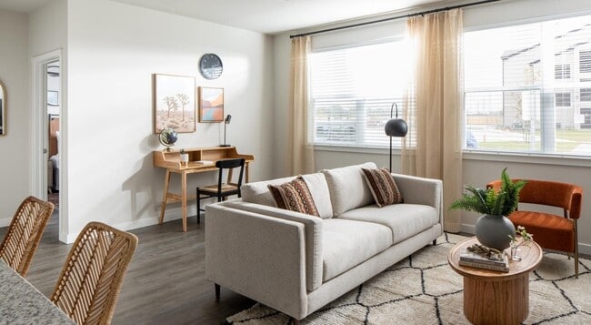 Photo - 12111 S Main St Apartamento Unidad 6205