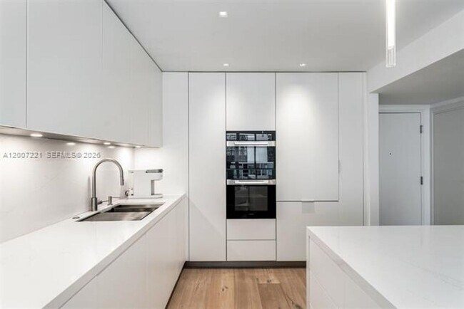 Photo - 2301 Collins Ave Unidad 2301 Collins Ave # 902