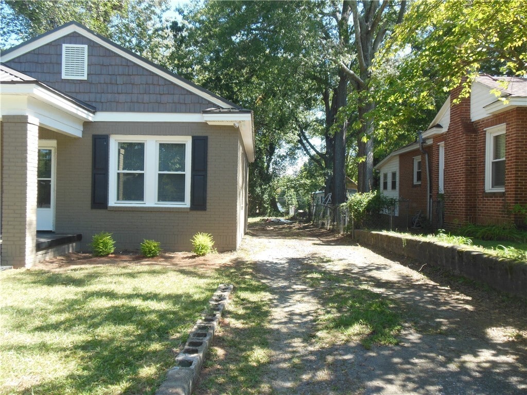 Photo - 801 Manning St