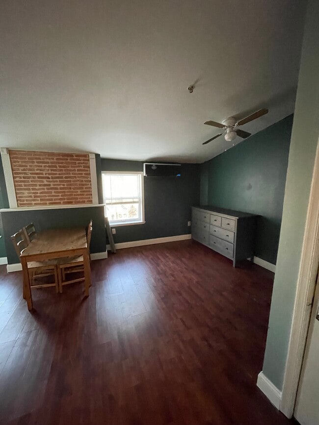 Building Photo - 927 N Calvert St Unit 3R Rental