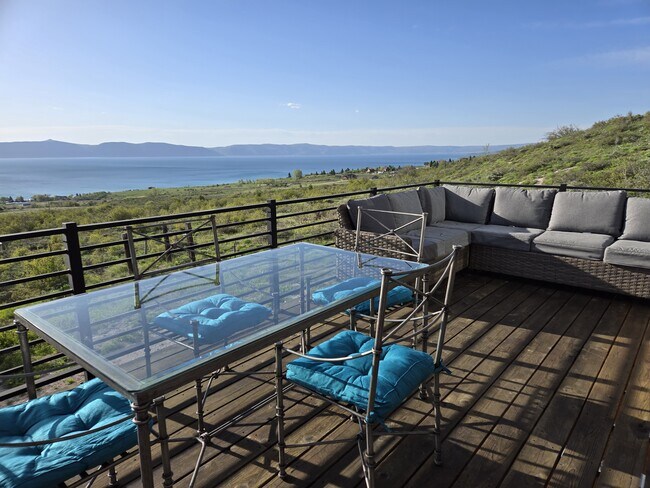 Photo - 621 Maple Dr