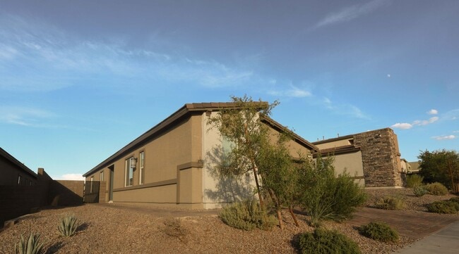 294 Brg Cyn St