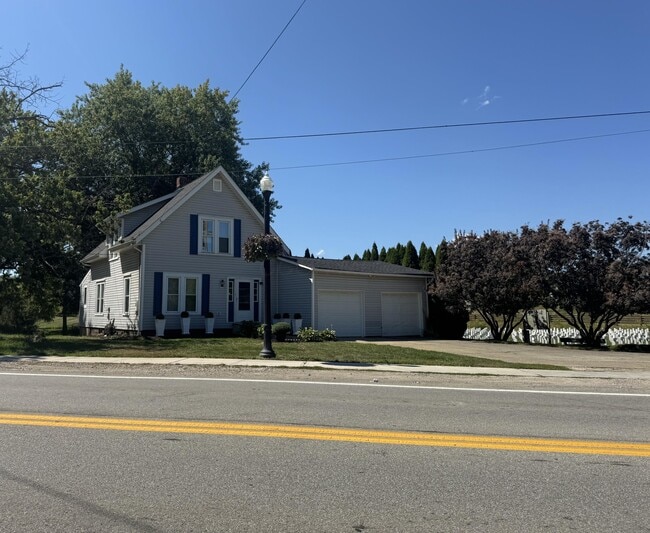 Photo - 79 W Cherry St