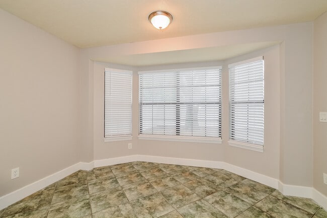 Photo - 3039 Ash Park Loop