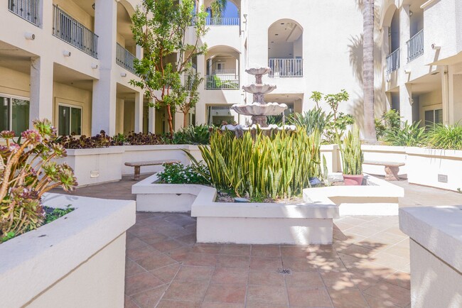 Spectacular, large 2 bed 2 bath condo in d... - Spectacular, large 2 bed 2 bath condo in d...