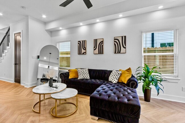 Photo - 4216 Sterling St Townhome