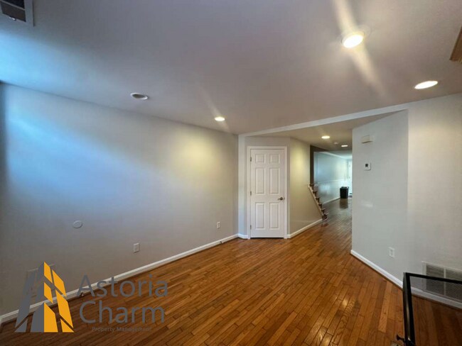 Photo - 3 Bedroom Home with Rooftop Views and Modern Finishes