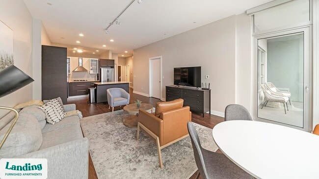 Photo - 1222 W Madison St Unidad 302.1403846